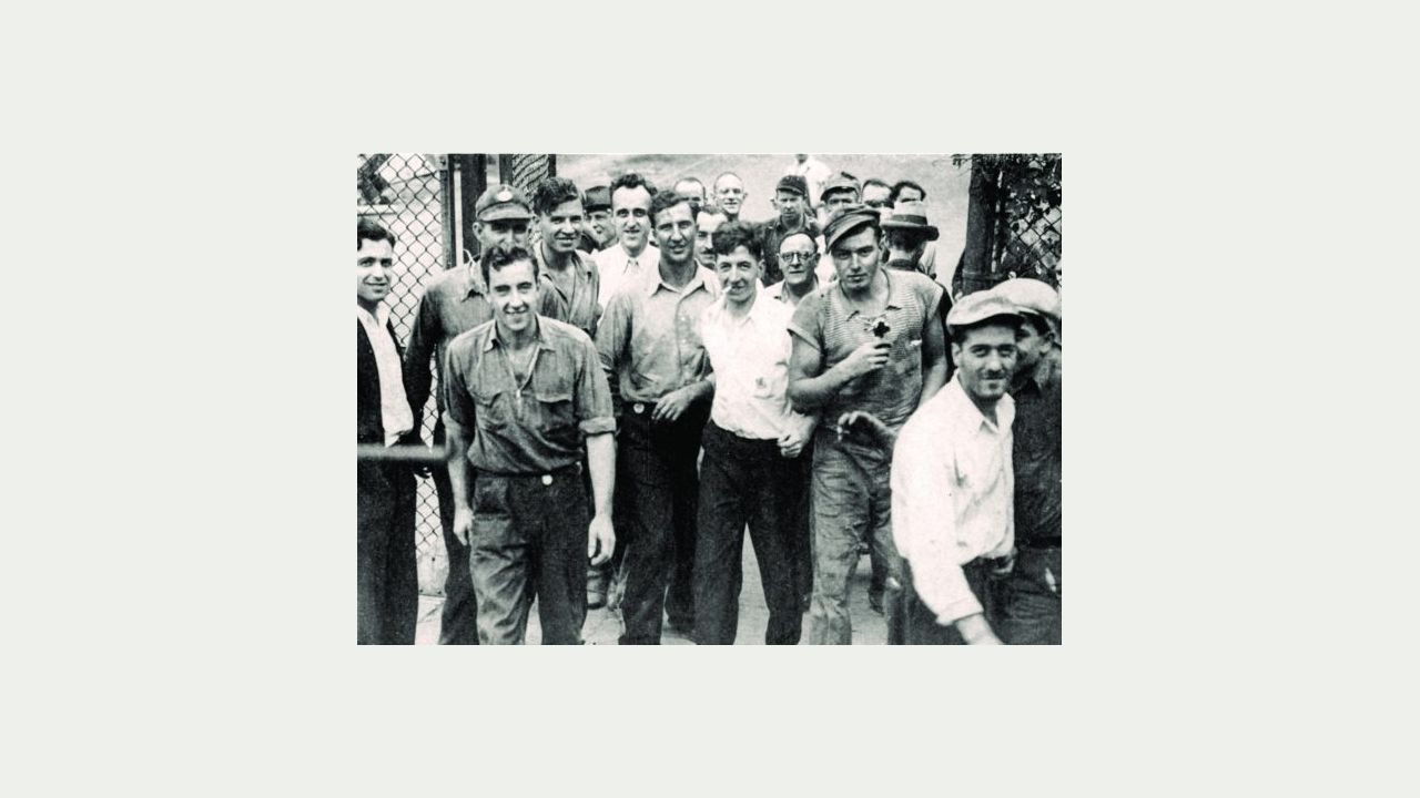 1937: Carrier workers entering old Franklin factory Photo of Carrier workers entering the former Franklin factory